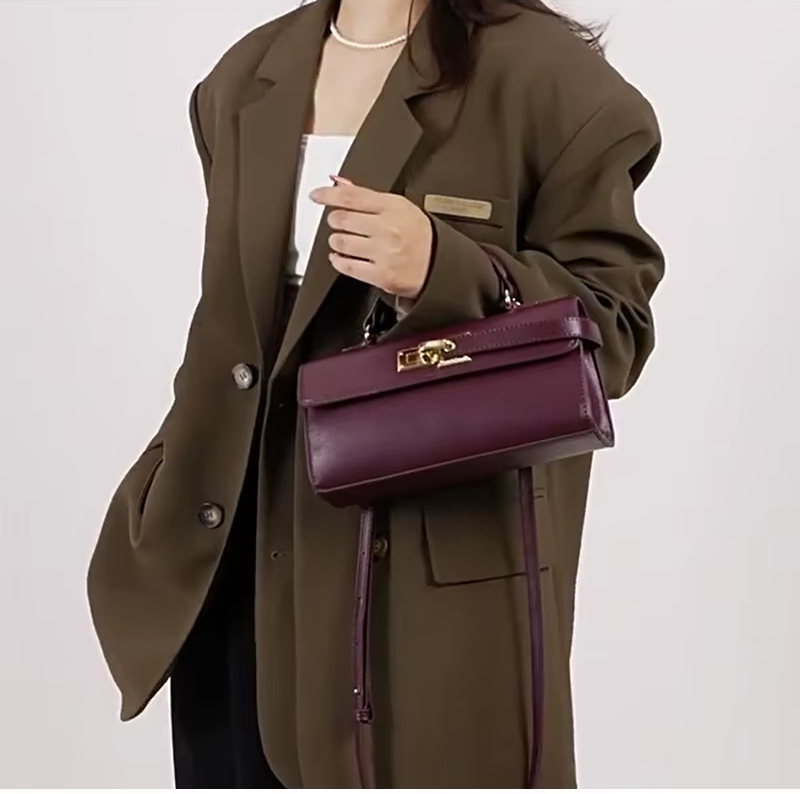 Luxury Brand Lock Design Tote Bag
