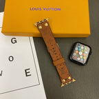 Pulsera de cambio Apple con decoración en remaches y monograma en relieve CORREAS DE RELOJ