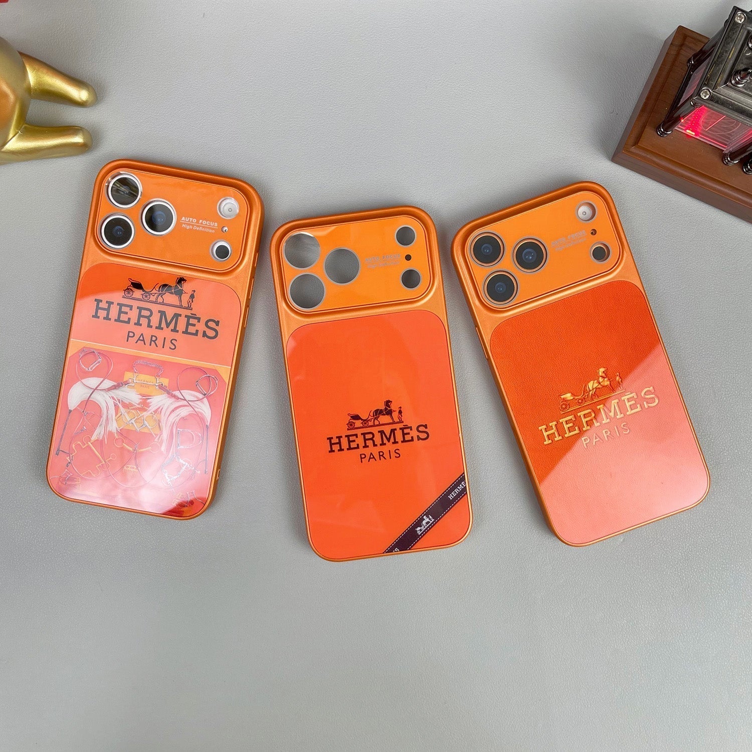 H Luxe iPhone-hoesje uit de oranje serie