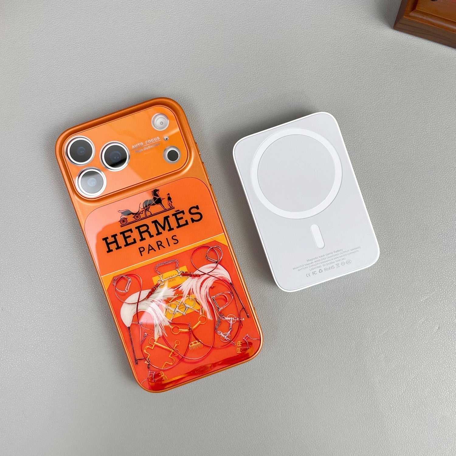 H Luxe iPhone-hoesje uit de oranje serie