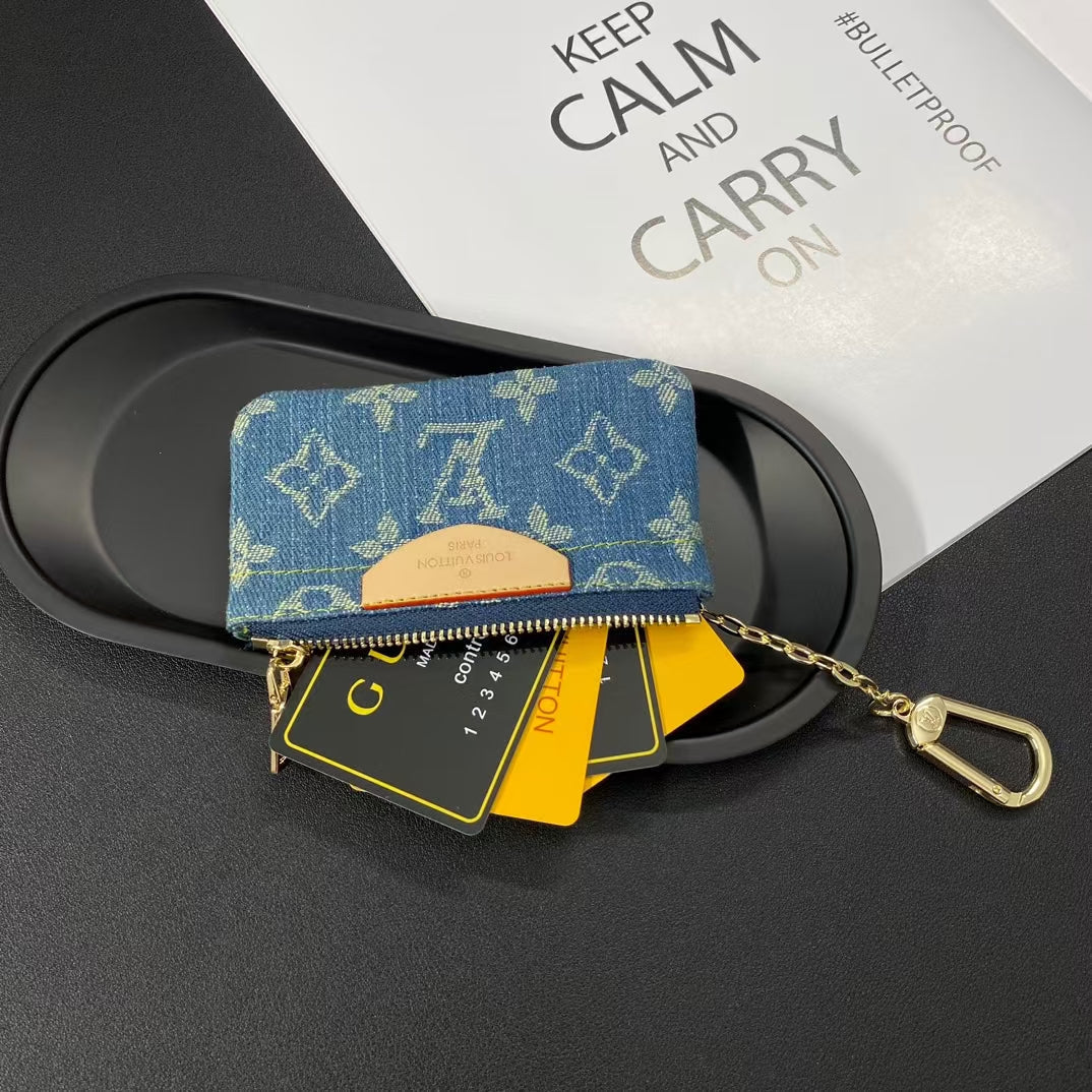 Luxuriös Monogram Coin Pouch – Stylish & Compact Keychain Geldbörse – Ansicht 3