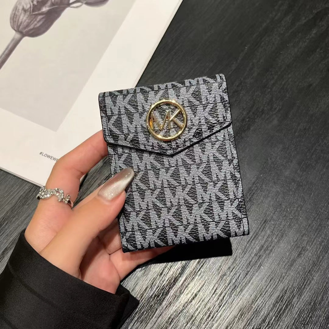 Carteiras luxuosas com porta-cartões inspiradas em MK & CO - Monograma