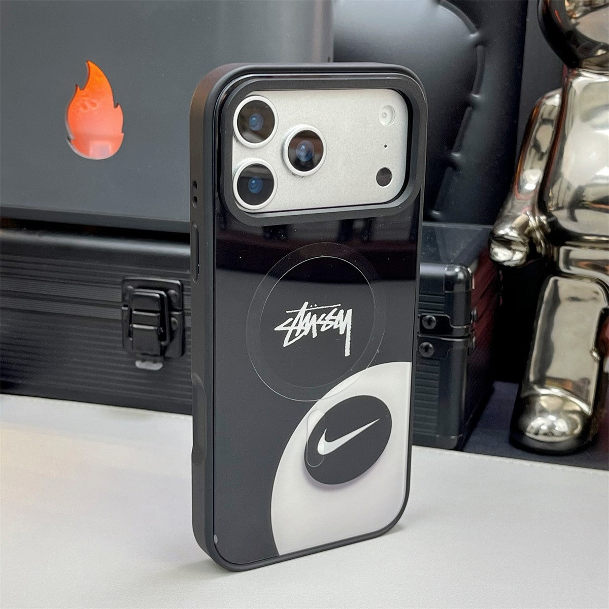 Coque pour iPhone Streetwear x MagSafe – Édition Street Icon