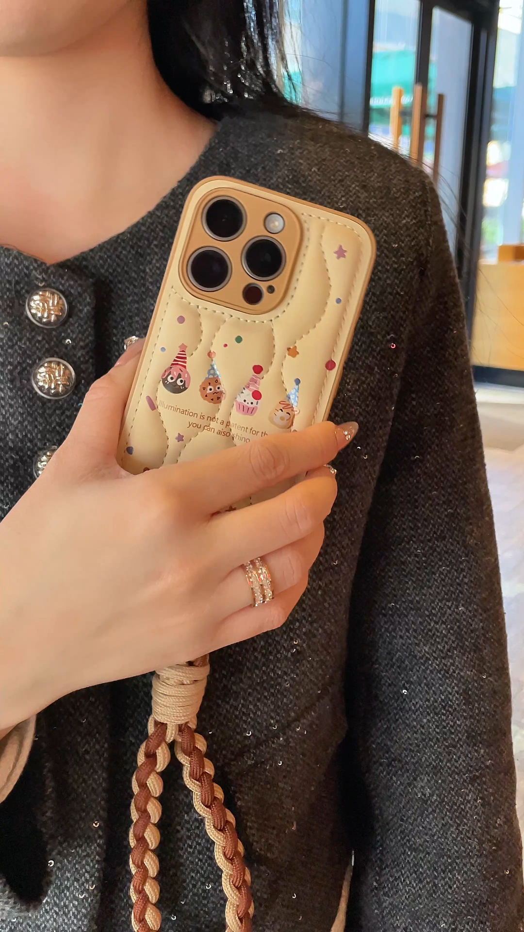 Confortable et légère comme une plume : une coque iPhone chic inspirée des cookies pour les créateurs de tendances