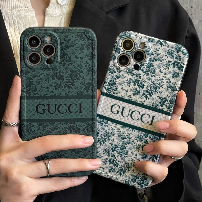 プレミアム グリーン ツリー iPhone ケース