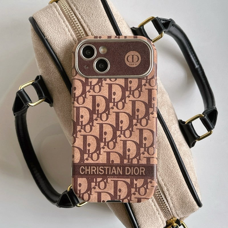 Modevitt & Iphonefodral i brunt läder