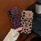 Luxuriöse braune iPhone-Hülle aus lilafarbenem Leder
