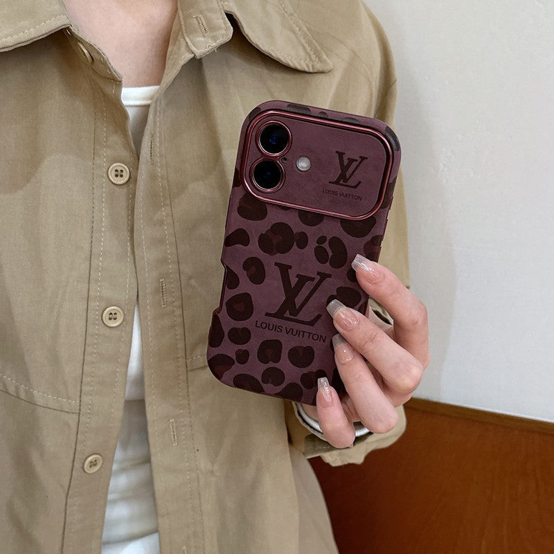 Luxuriöse braune iPhone-Hülle aus lilafarbenem Leder