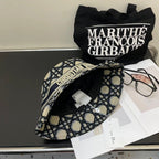 Classic luxury hat 09