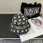 Classic luxury hat 09