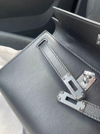 Timeless Top-Handle Bag 040