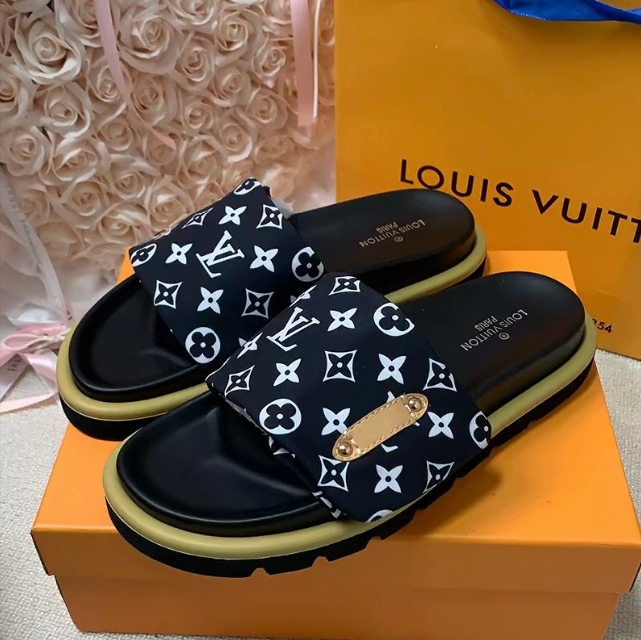 Trendy adjustable platform slippers with velcro straps