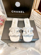 Premium light-luxury glossy flat slides