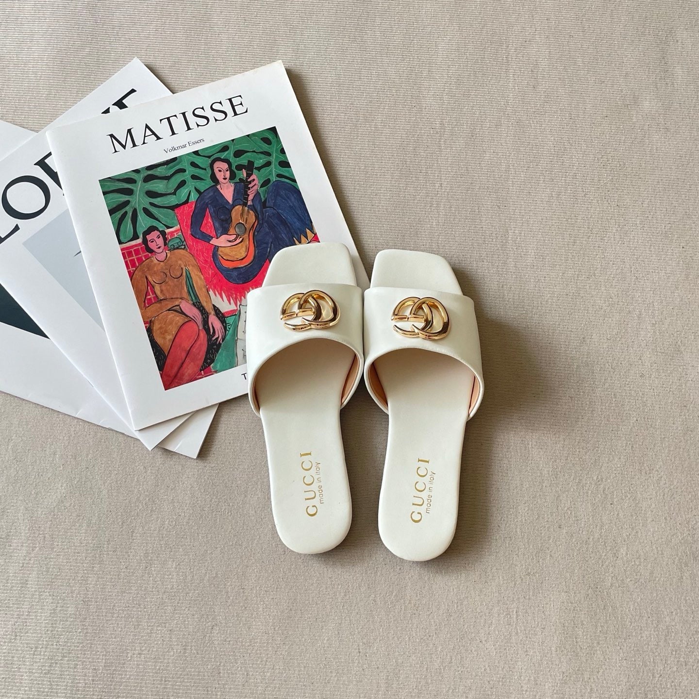Trendy metal-ring square-toe flat slides