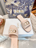 High-end diamond-quilted single-strap flat slides with pearl rings