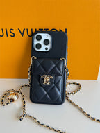 Prošívané pouzdro na iPhone Mini Bag s řetízkovým popruhem