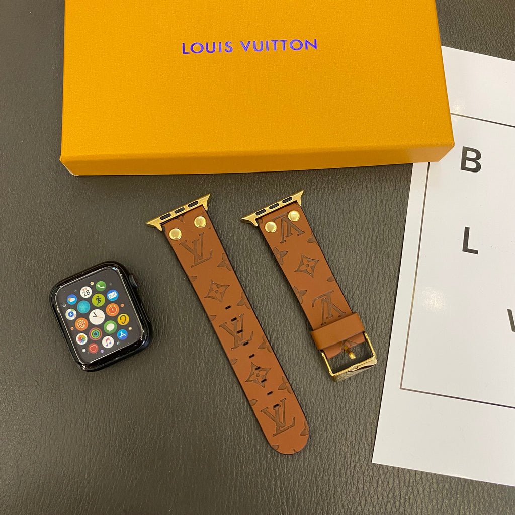 Pulsera de cambio Apple con decoración en remaches y monograma en relieve CORREAS DE RELOJ