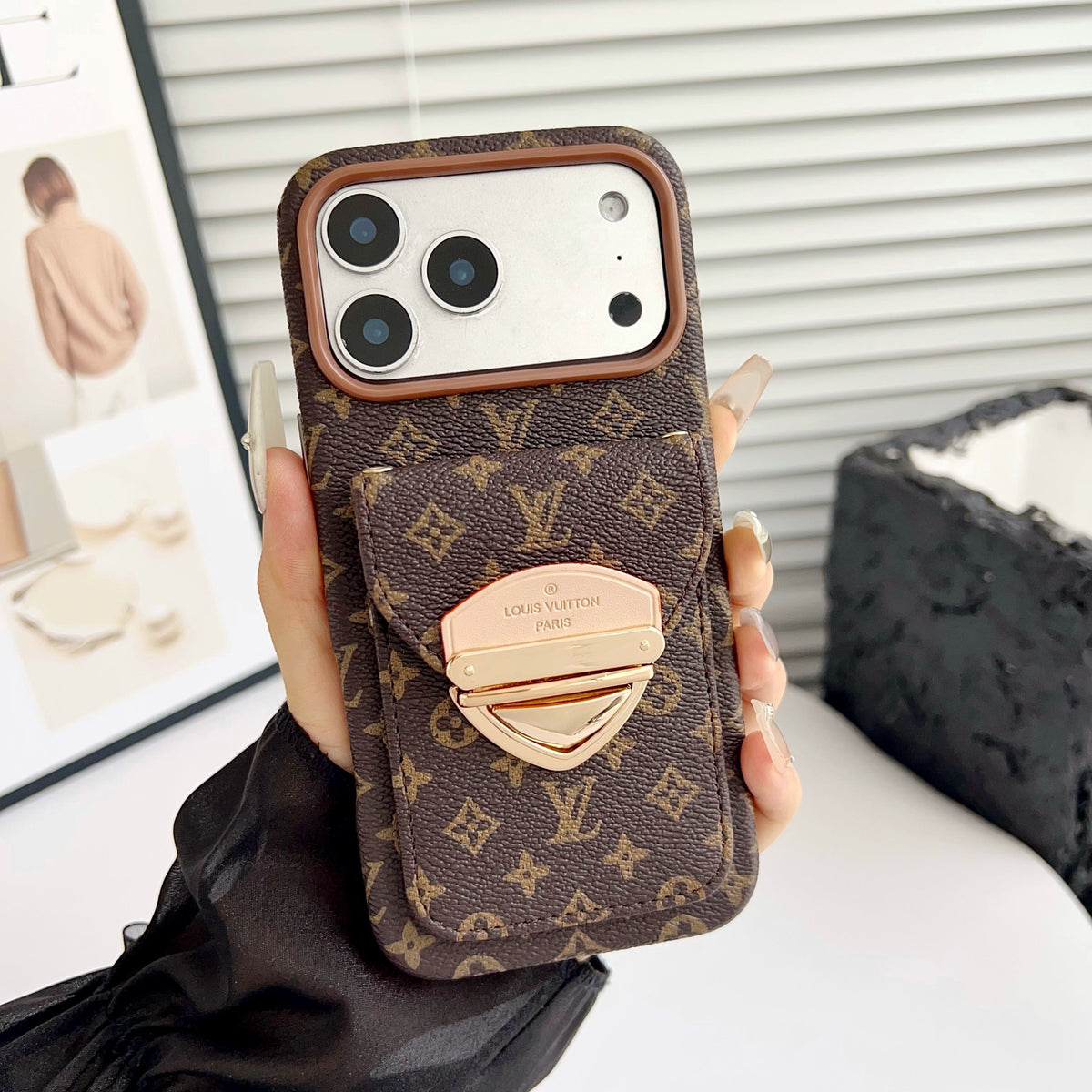 حافظة iPhone فاخرة كروس مع جيب للبطاقة  &  حزام قابل للفصل