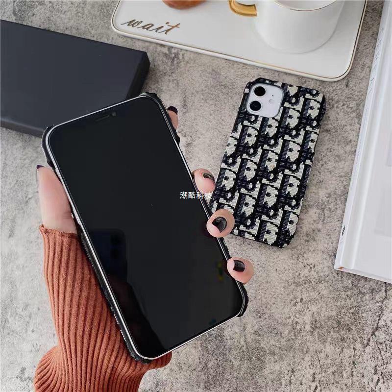 Υφασμάτινη θήκη για iPhone μόδας