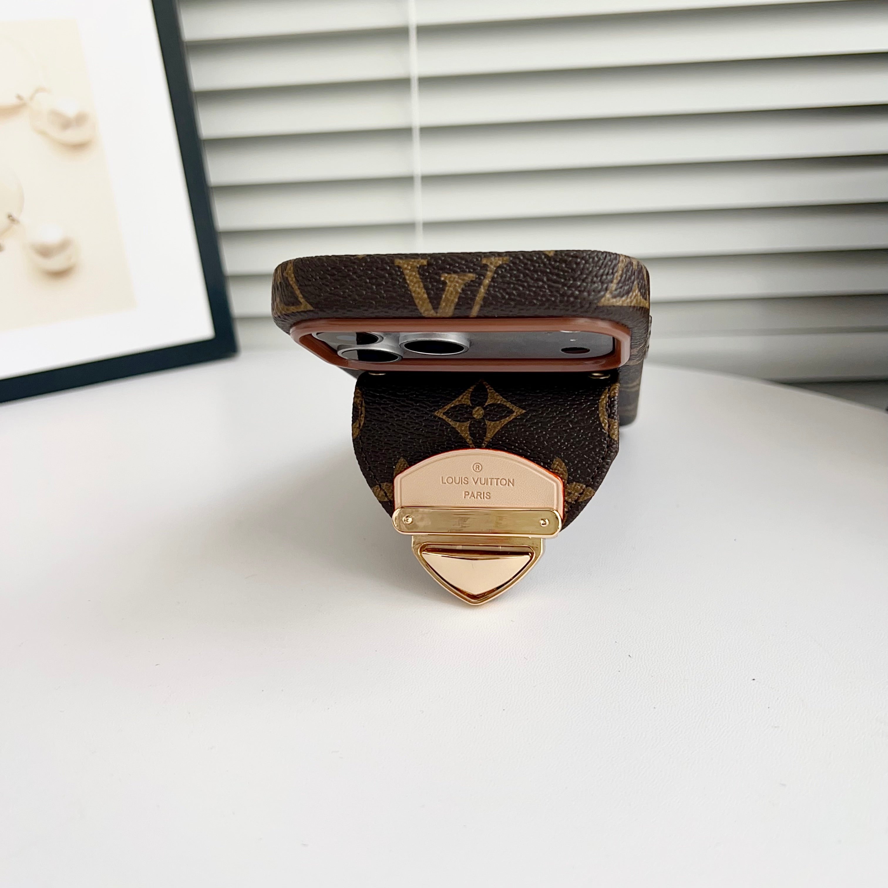 Luksusowe etui Crossbody na iPhone'a z kieszenią na kartę & Odpinany pasek