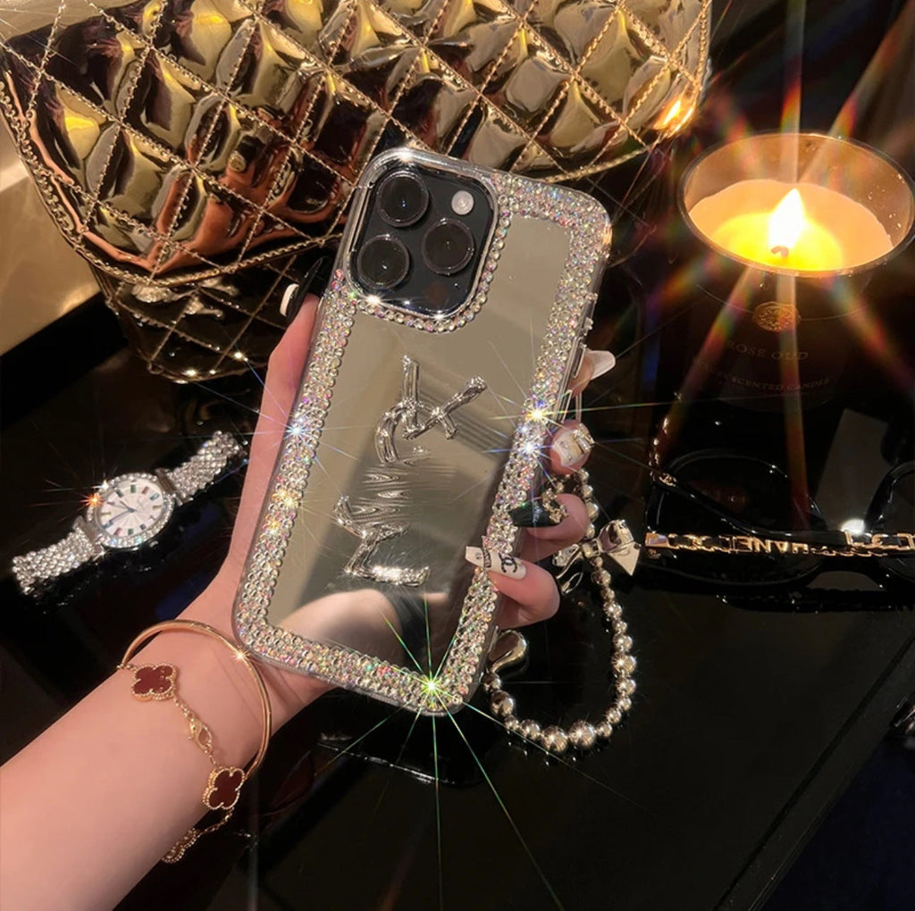 Elbűvölő szépségtükör iPhone-tok – Smink & stílus útközben!