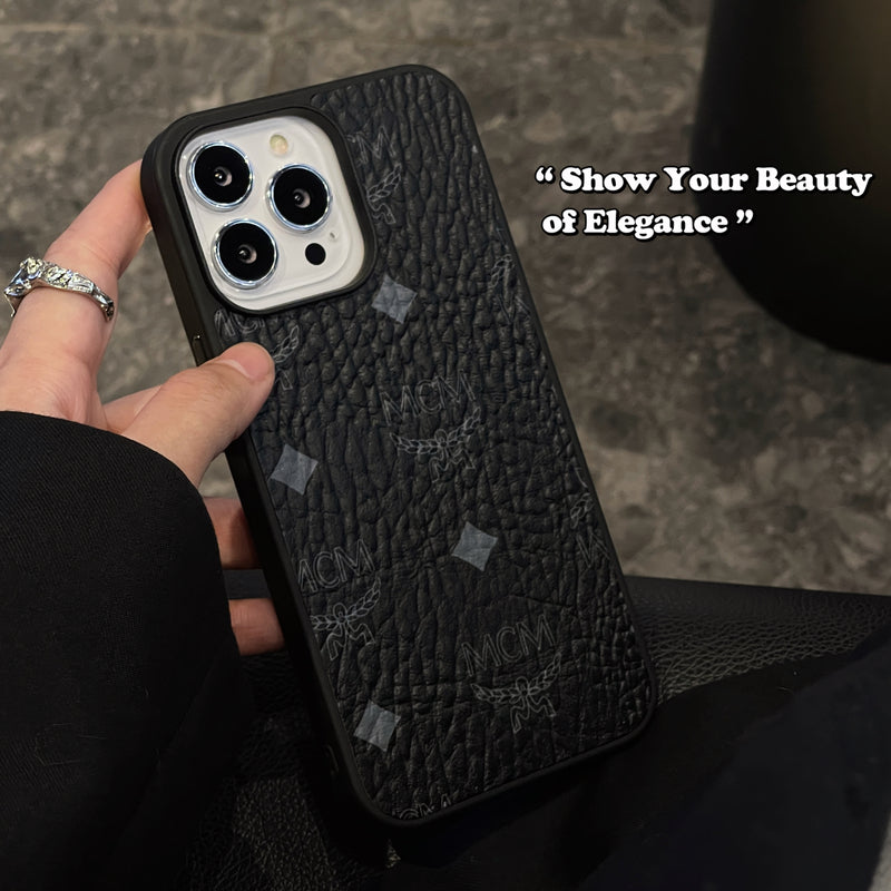 MCM iPhone-kotelo musta-MCK240603