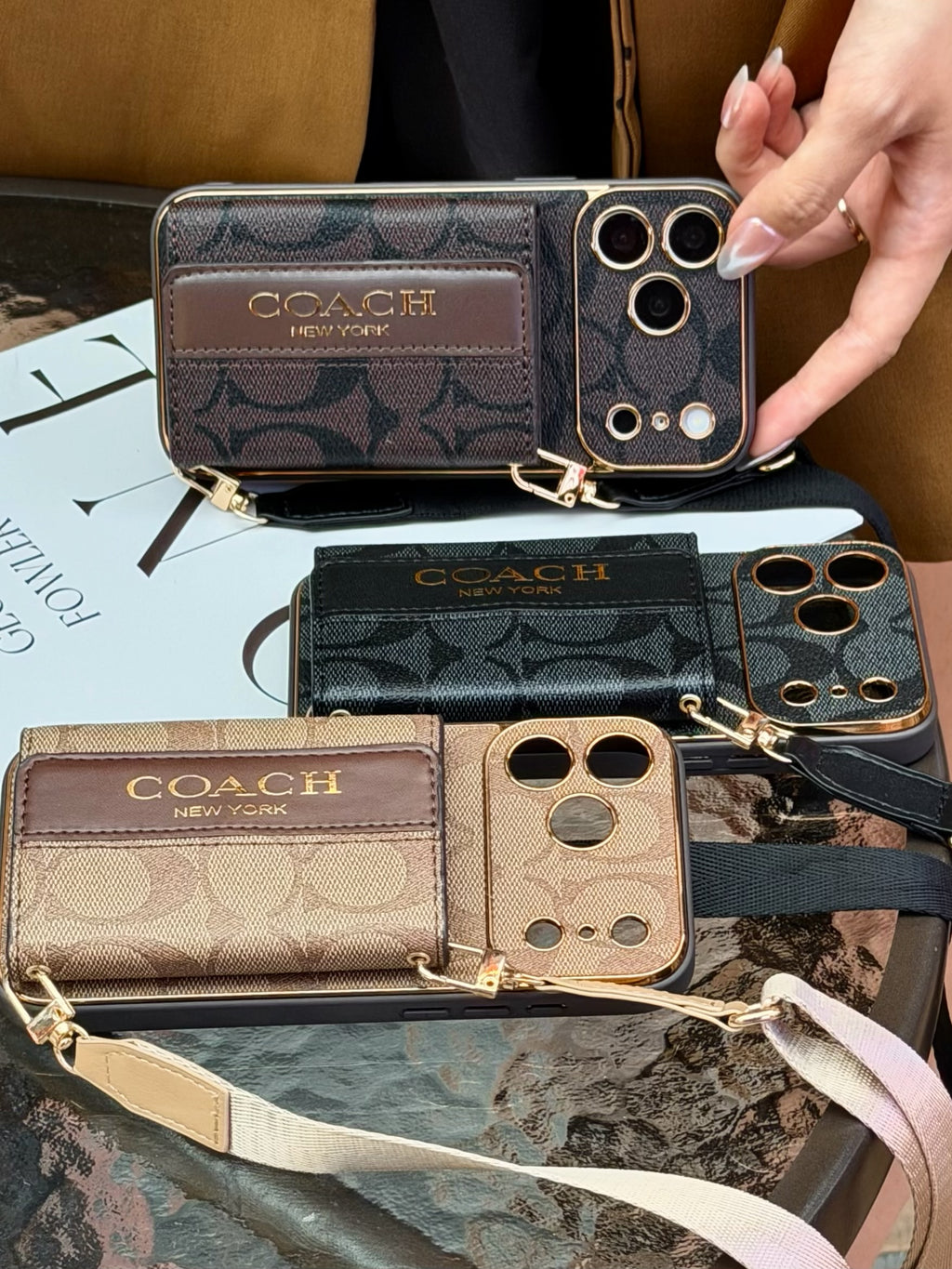 Πολυτελής προηγμένη δερμάτινη θήκη iPhone με θήκη για κάρτα & Ιμάντας