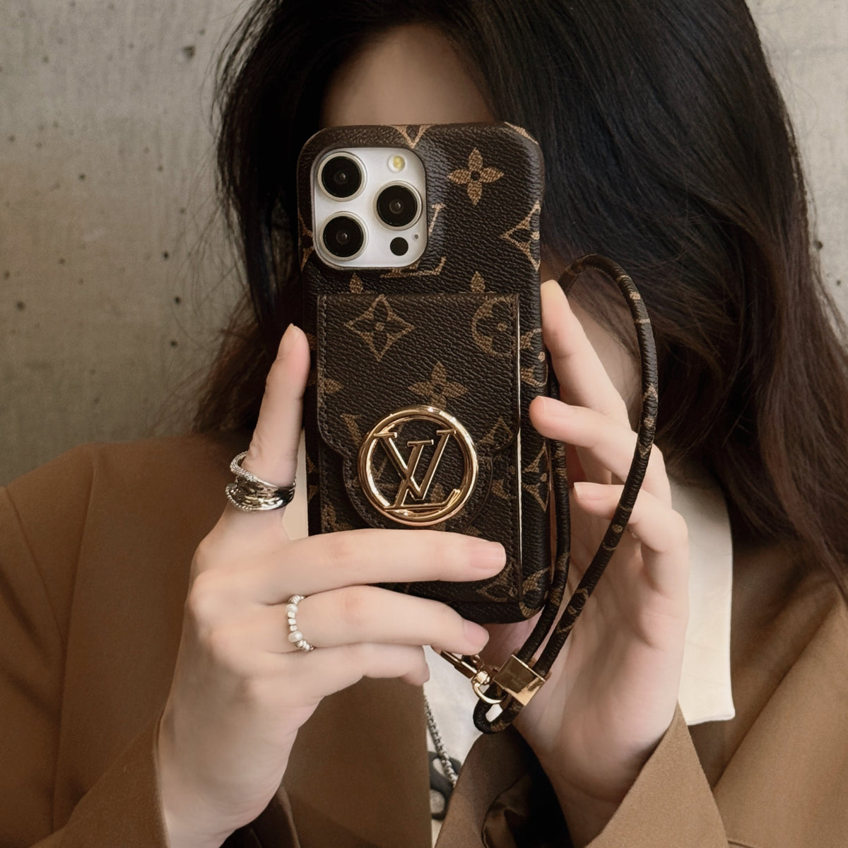 Θήκη για iPhone με αλυσίδα για κάρτα πολυτελείας