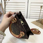 V key chain-713
