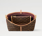Premium Shoulder Bag: Essential for Modern Style