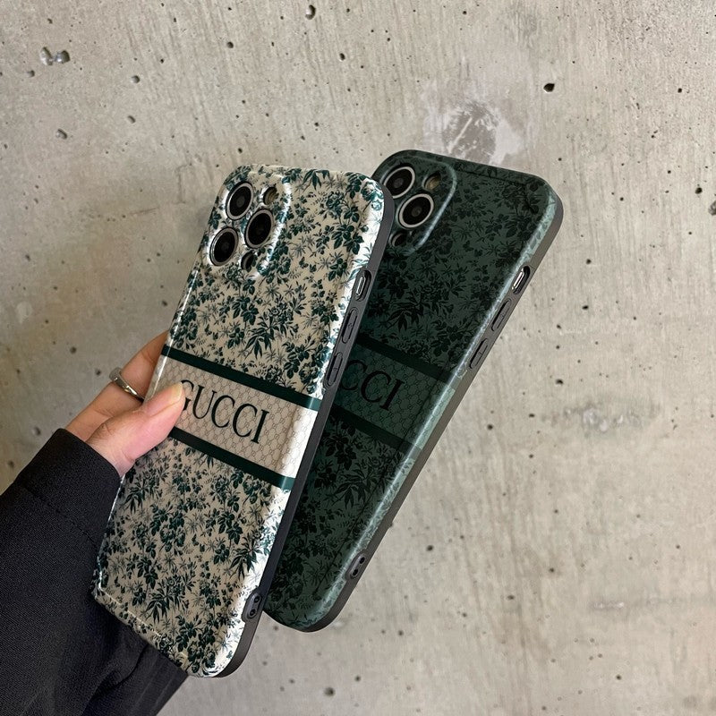 プレミアム グリーン ツリー iPhone ケース