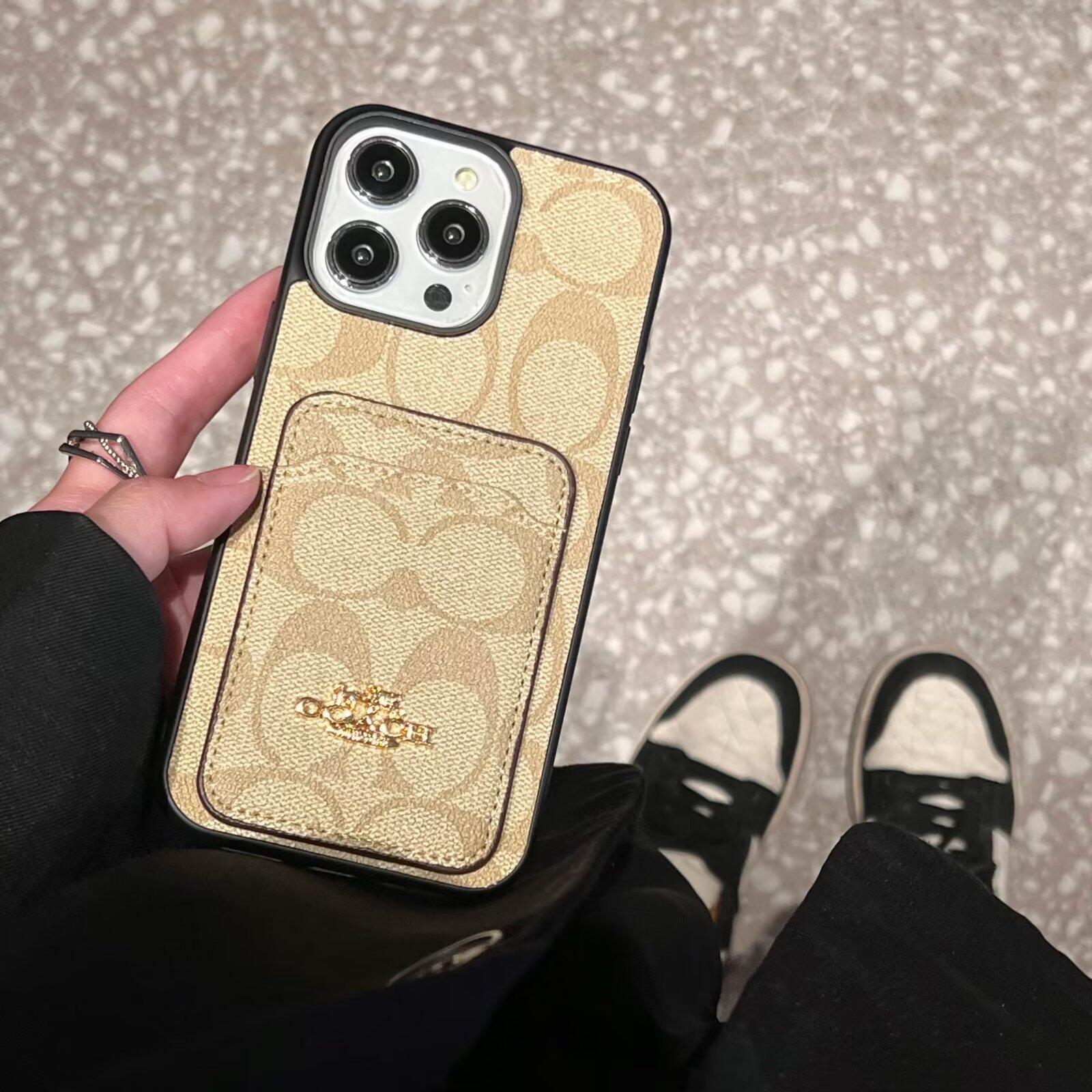 經典卡包皮革 iPhone 保護殼