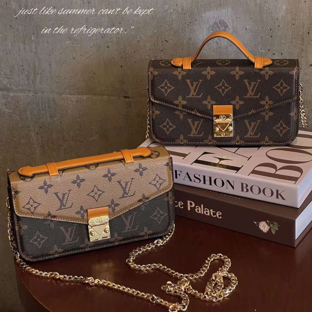 Monogram Canvas Bag Hand Held Crossbody Chain Mobile Phone