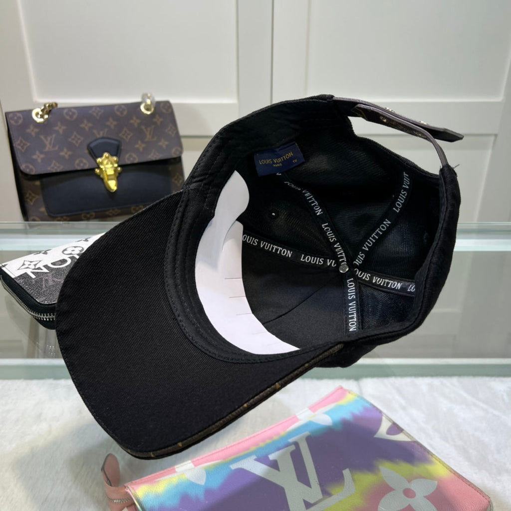 Luxury Baseball Cap for Men & Women Metal Logo