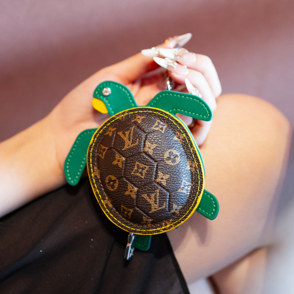 Elegant Top‑Handle Crossbody Bag