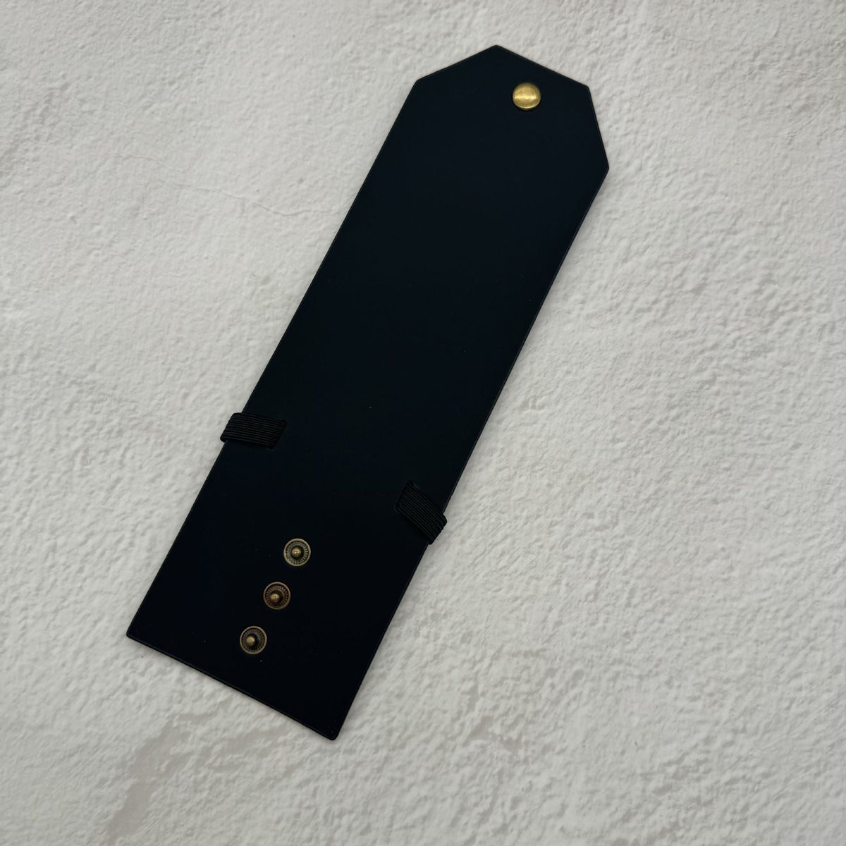 Handcrafted Leder Cash Wrap Geldbörse — Slim, Minimal, Essential – Ansicht 4