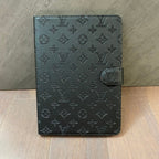 3D dombornyomott vászon monogram tok Apple iPad kihajtható fedél állvány funkcióval