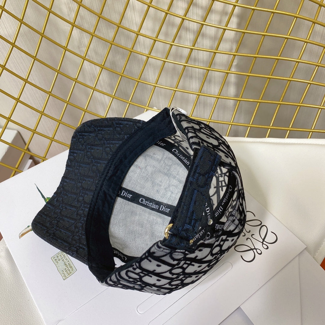 Classic Vintage Embroidered Mesh Baseball Cap