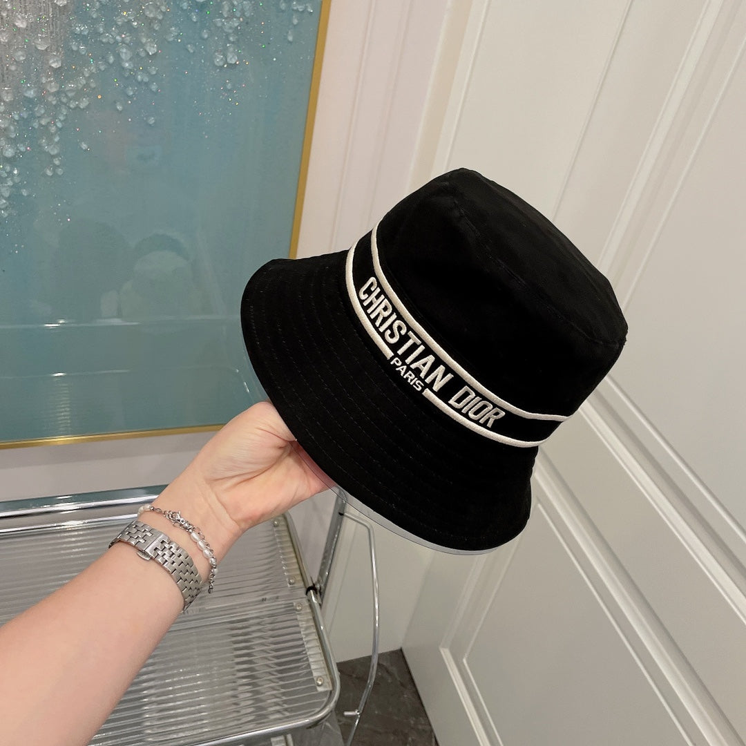 Classic Vintage Embroidered Webbing Bucket Hat