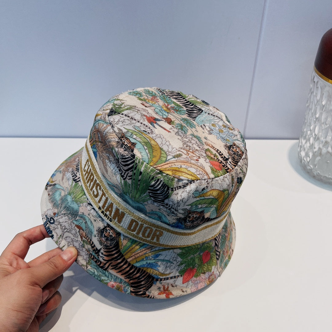 ClassicVintage Jungle Tiger Bucket Hat