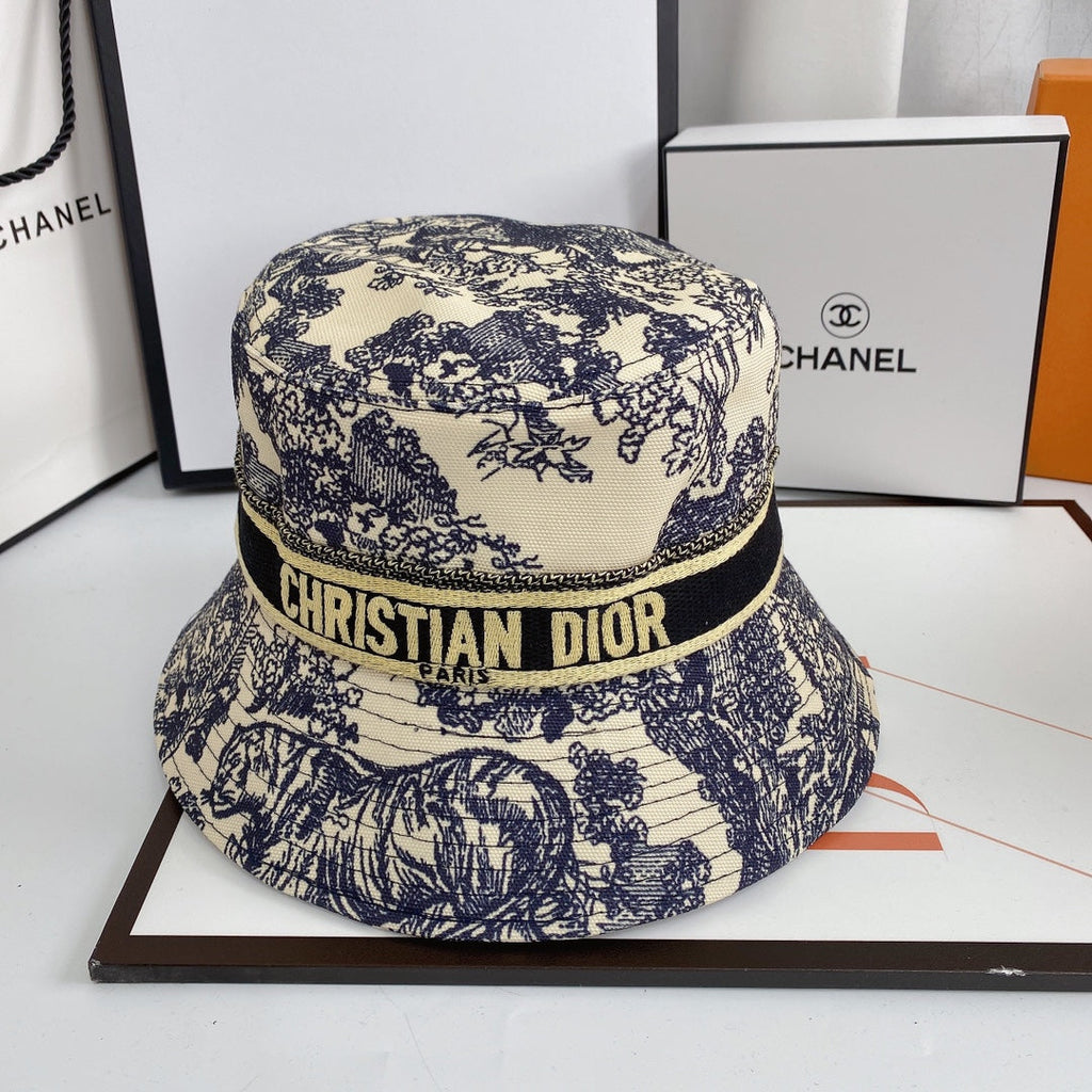 Classic Vintage Embroidered Webbing Pattern Bucket Hat