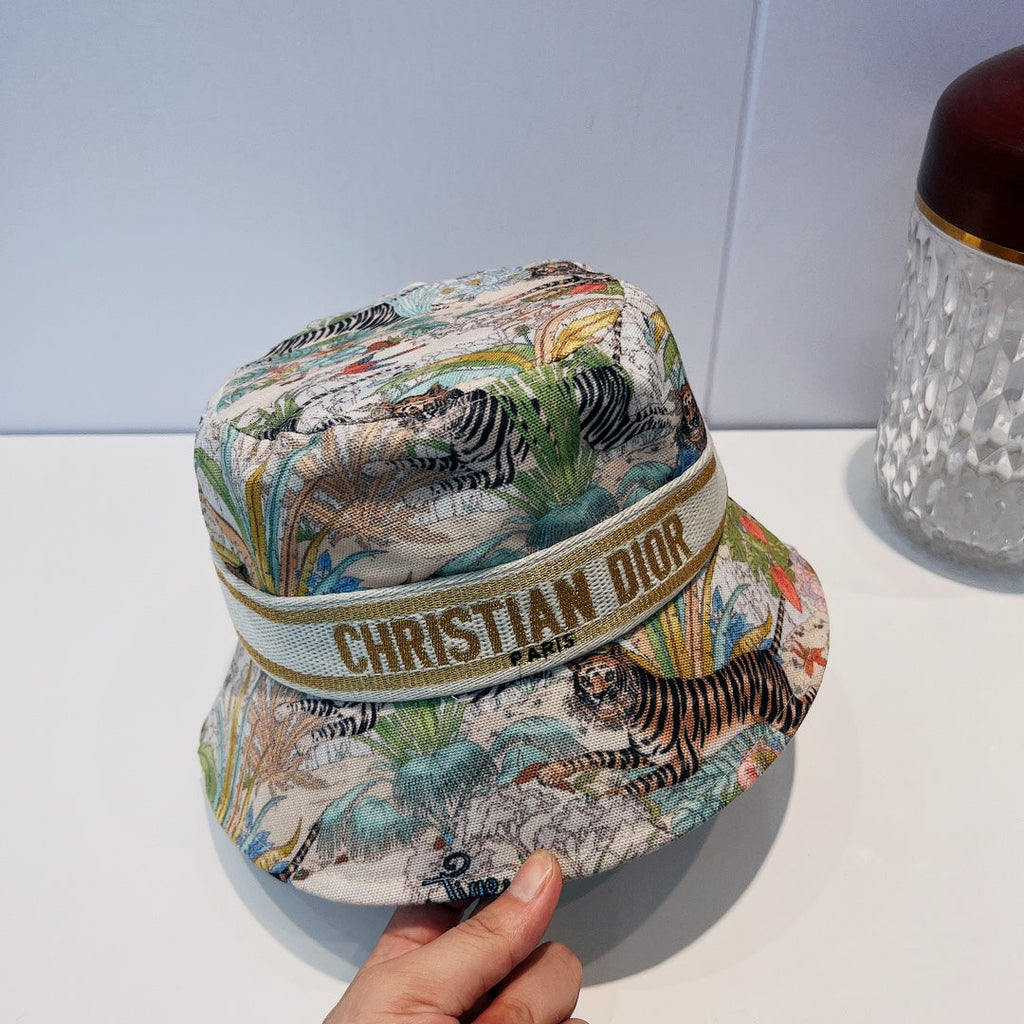 ClassicVintage Jungle Tiger Bucket Hat