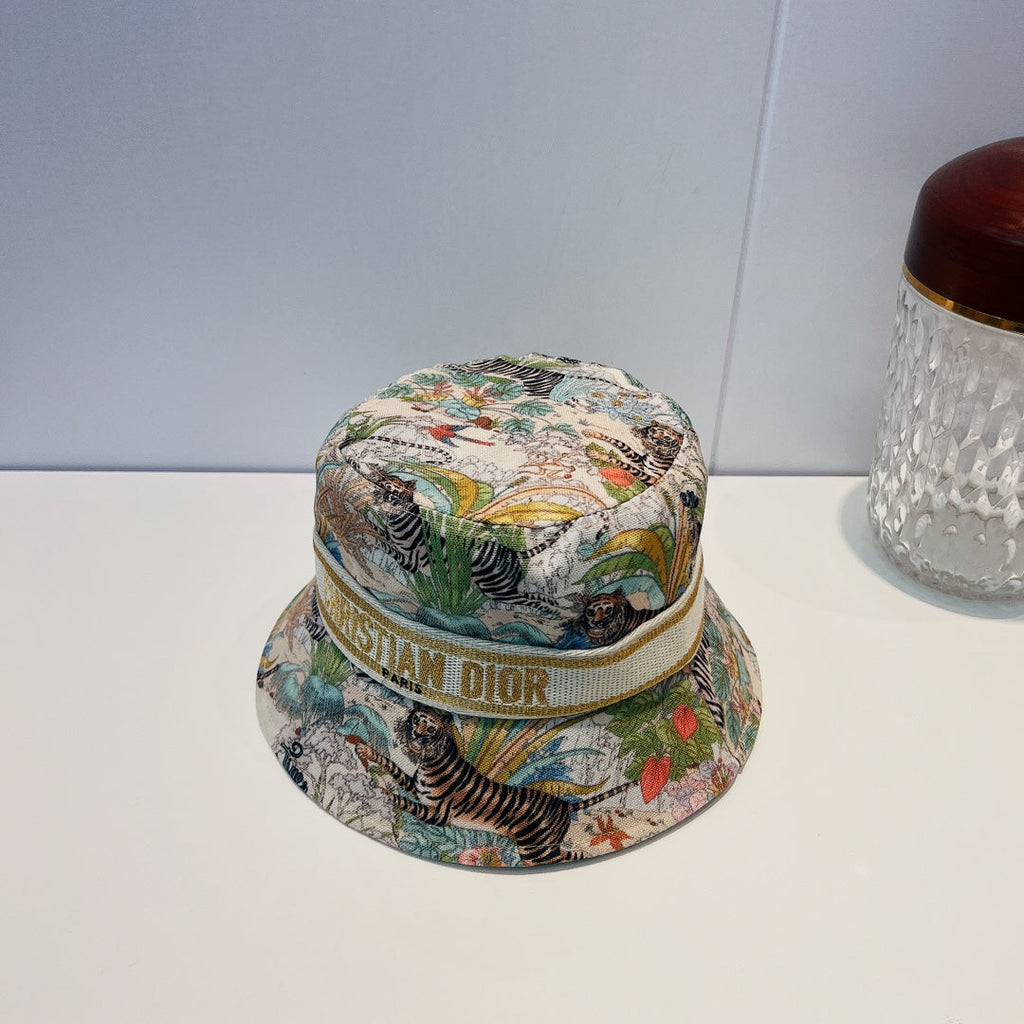 ClassicVintage Jungle Tiger Bucket Hat
