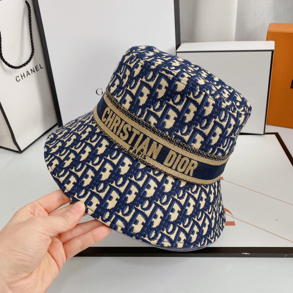 Vintage Oblique Logo Jacquard Bucket Hat for Men & Women