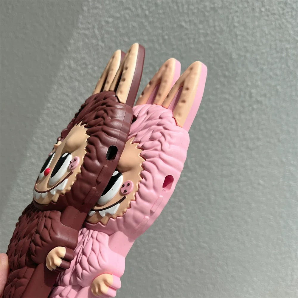 Funda de silicona con dibujos animados lindo Labubu Zimomo | Marrón Rosa - Funda para iPhone