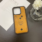 MCM iPhone-hoesje met kaarthouder Geel-MCK240603