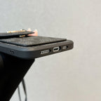 Klasyczne etui na iPhone'a z miejscem na kartę i paskiem w kolorze jasnej czerni - SJ240513