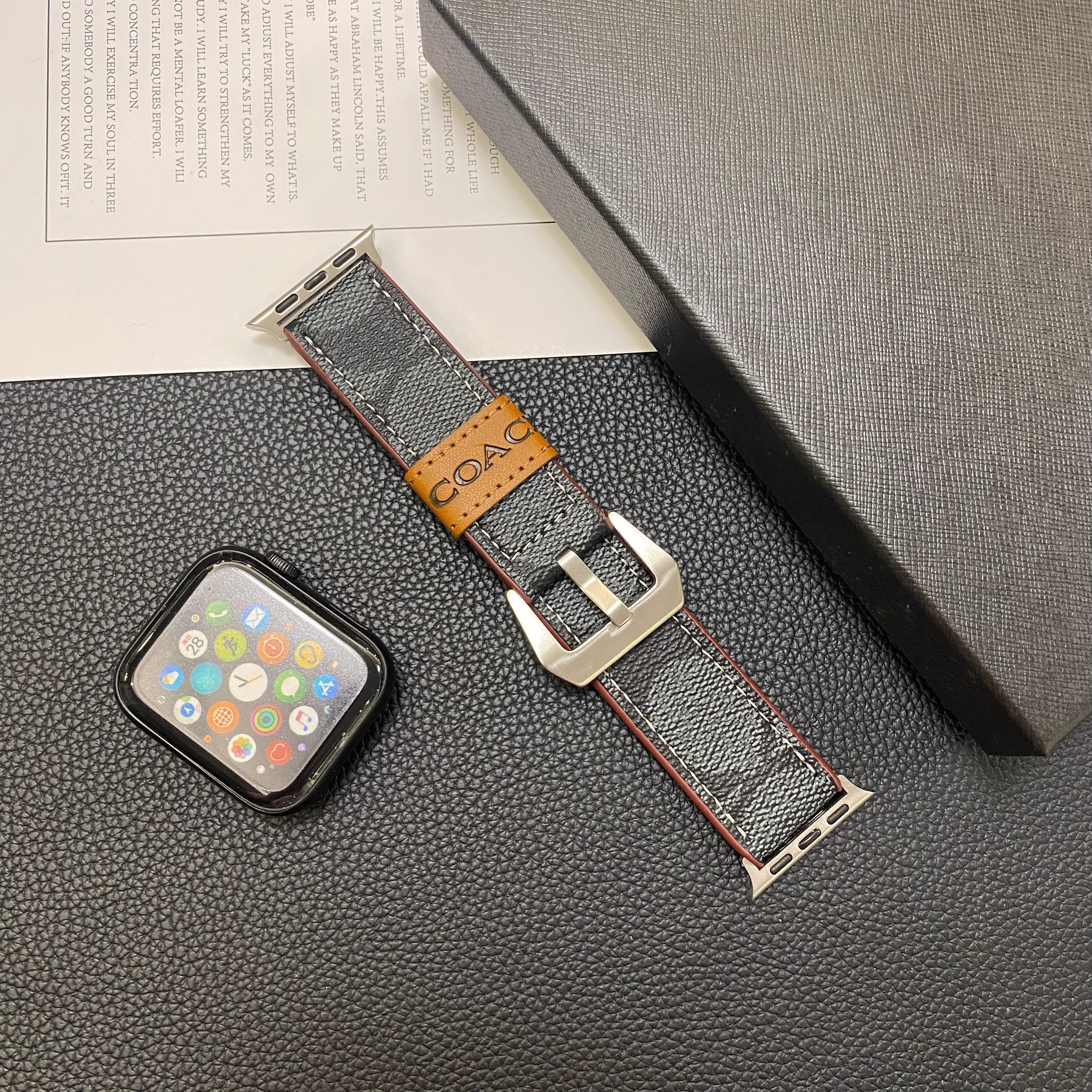 Correa de cuero para Apple Watch Coach negra-YHK244221710