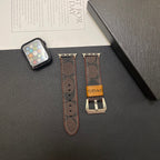 レザー クラシック Apple Watch バンド ダークブラウン-YHK244221710