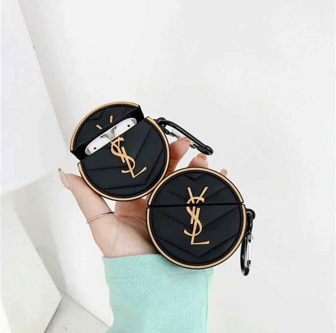 Y AirPods Cases